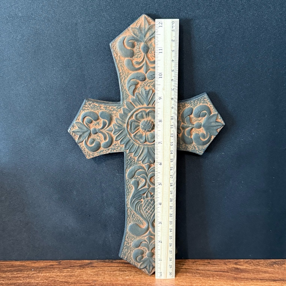 Crosses and Angel - Picture 2 of 16